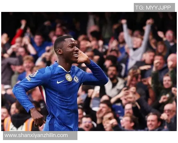 揭秘哪个足球明星身上纹有神秘圆圈图案引发球迷热议 揭秘哪个足球明星身上纹有神秘圆圈图案引发球迷热议