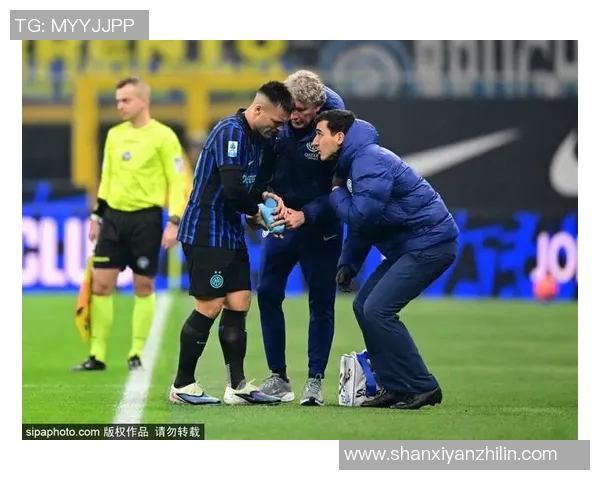 足球明星守门精彩瞬间合集全景回顾与技术解析