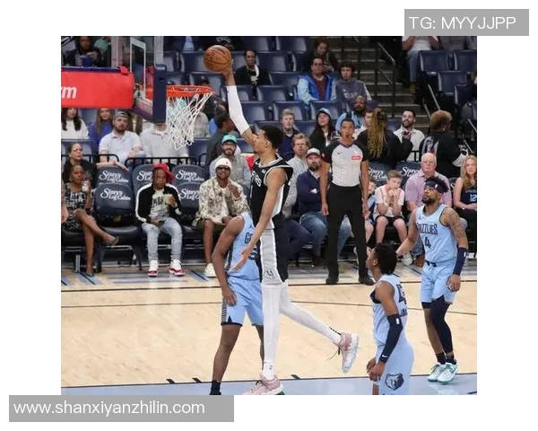 文班亚马首场比赛表现惊艳五次盖帽加隔扣字母哥引发热烈讨论 文班亚马首场比赛表现惊艳五次盖帽加隔扣字母哥引发热烈讨论